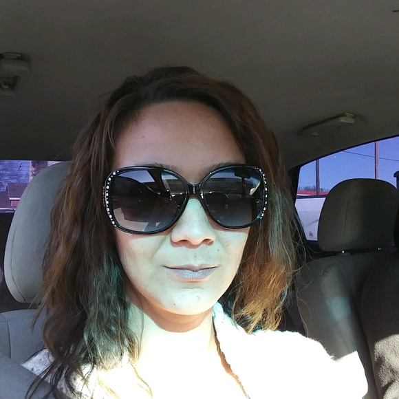 Meet your Posher, Ariale - Picture 1 of 1